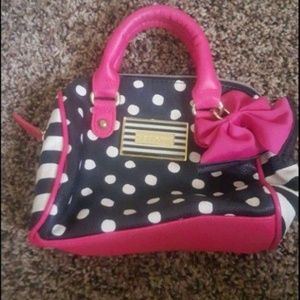 Betsey Johnson black, pink & white mini purse💖